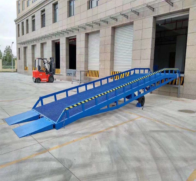 新疆移动式登车桥装卸